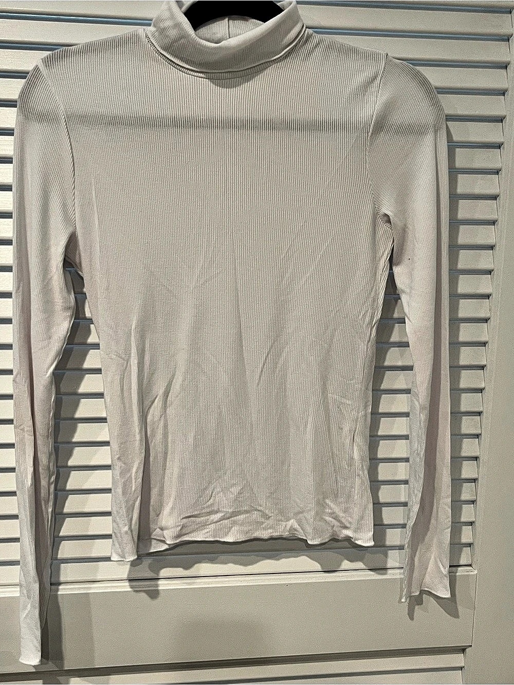 Abercrombie & Fitch Long-Sleeve Featherweight Rib Mockneck Top White Medium